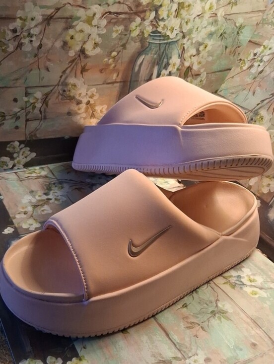 Nike Shoes - NIKE 🩷 Cute Thick Plushy Women's Pink Blush Platform Slide Sandals - Size 10